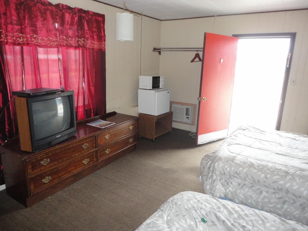 Empire Motel Saint Francis Room photo